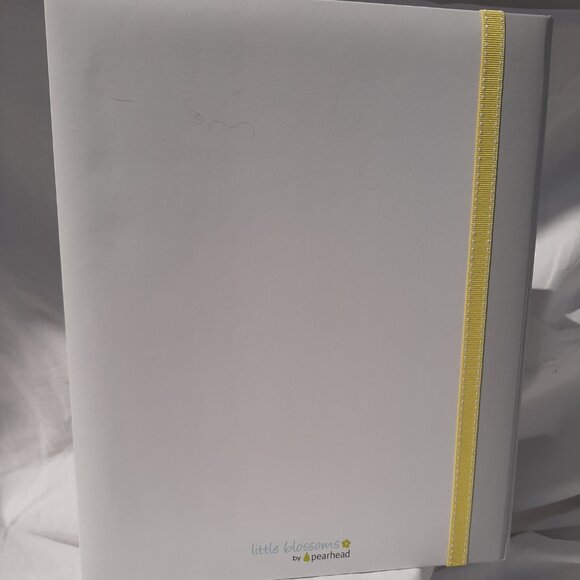 Little Blossoms by  0-5 Year Baby Memory Book with Ink Pad 11" x 9" - Picture 4 of 16